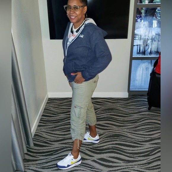 Nike Air Max 1 - Youth Size 7 / Women’s Size 8.5 - Picture 6 of 7